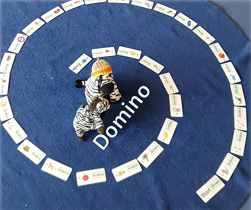 Anlaute üben mit dem Domino zu Zebras DaZ-Schreibtabelle